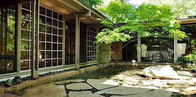 Rockbrook Residence (Dallas, Texas): central courtyard 