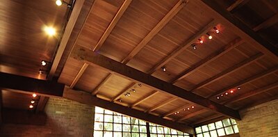 Rockbrook Residence (Dallas, Texas): wood planked ceiling