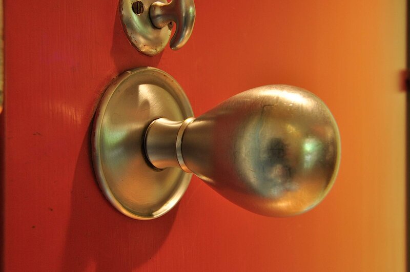 Nakoma Residence (Dallas, Texas): doorknob